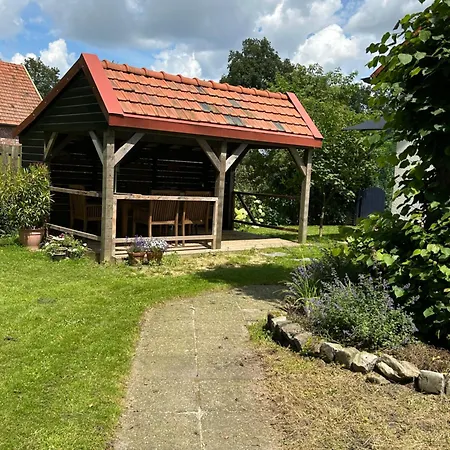 Welkom Op De Mildert Holiday home Nederweert